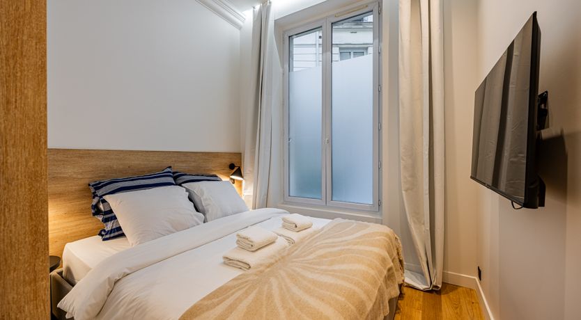 Photo of The Muse of Montparnasse