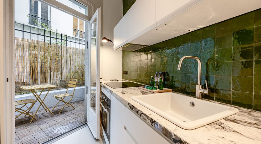 Photo of The Muse of Montparnasse