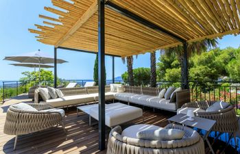 Luxury & Comfort Holiday Home