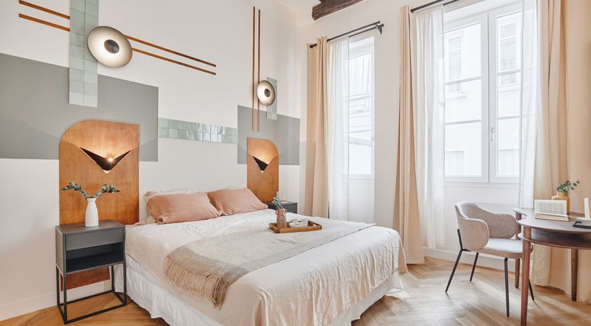 Photo of Sunlight in Paris