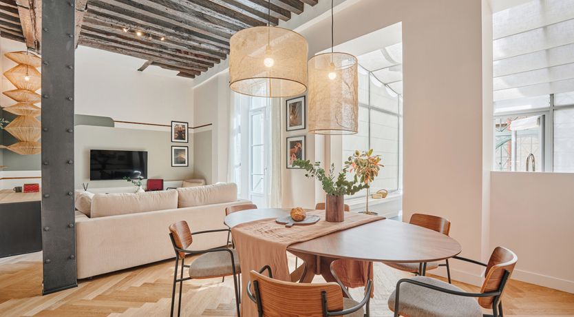 Photo of Sunlight in Paris