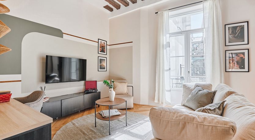 Photo of Sunlight in Paris