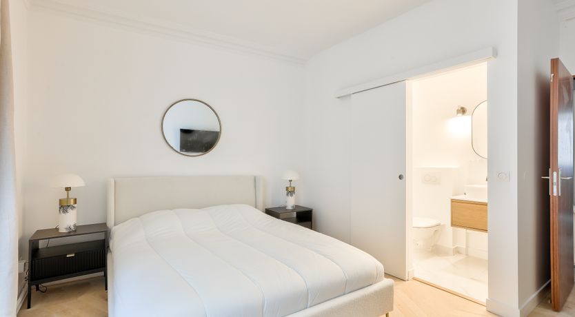 Photo of Pleasant in Passy