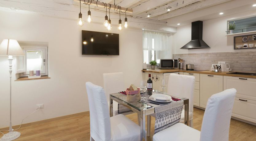 Photo of The Porcelino