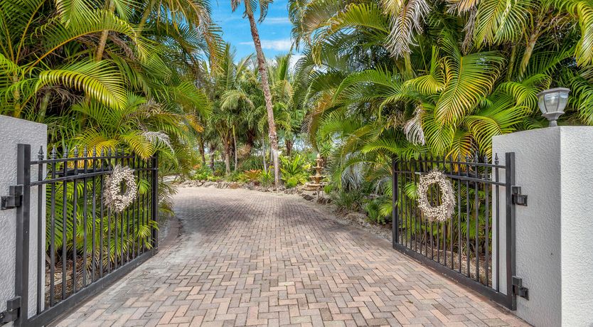 Photo of Floridian Retreat