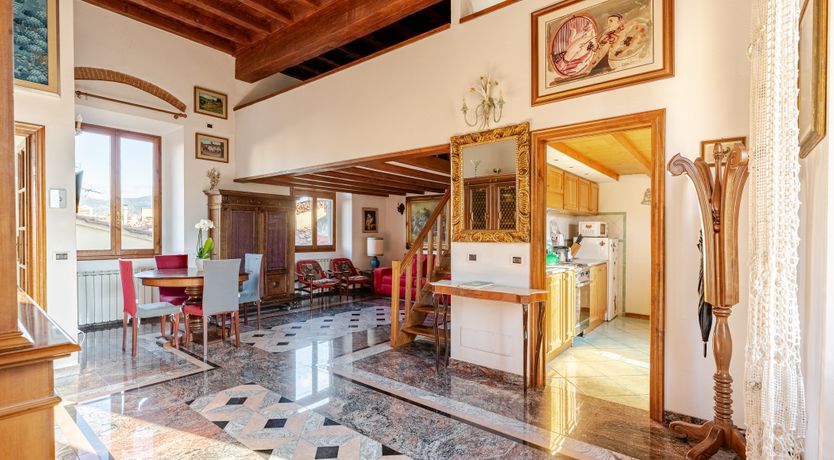 Photo of Window to Florence