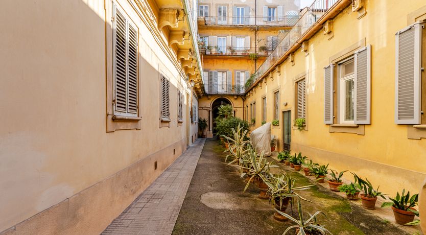 Photo of Window to Florence