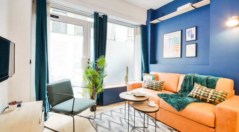 Photo of Paris Explorer