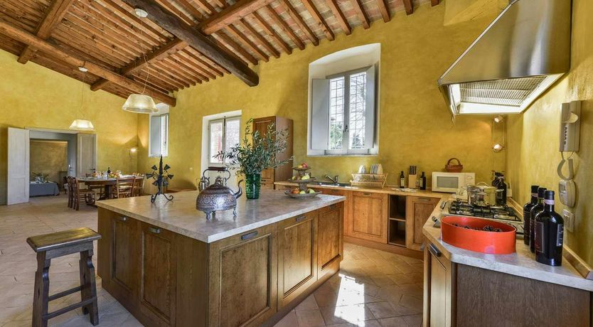 Photo of Super Tuscan