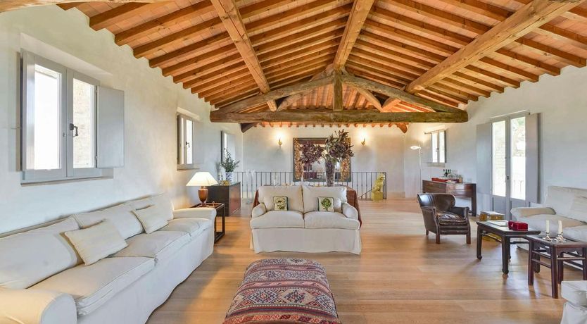 Photo of Super Tuscan