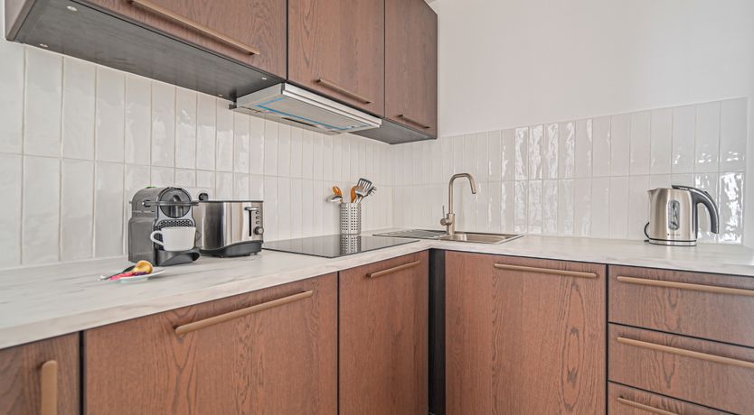 Photo of Parisian Bold