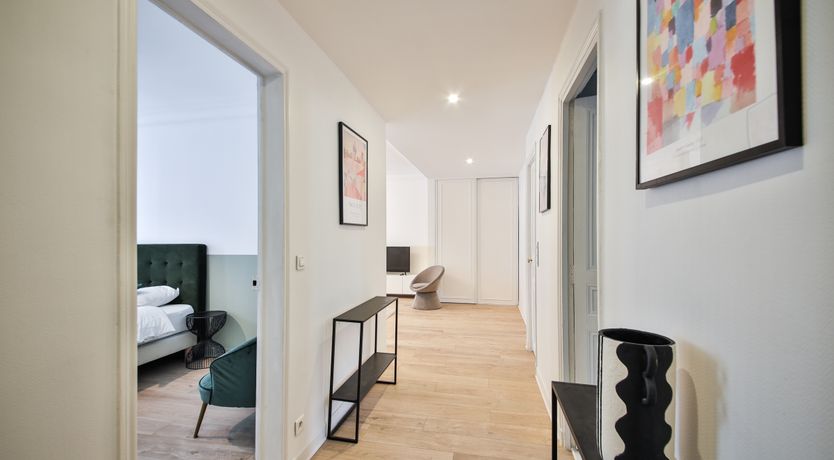 Photo of The Paris Pause