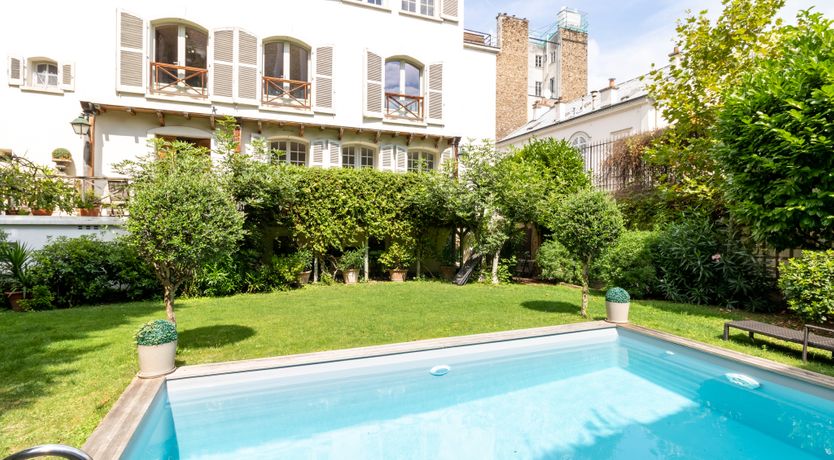 Photo of Alma Mansion