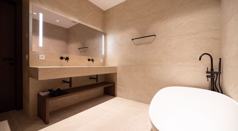 Photo of Cafe Lined Square