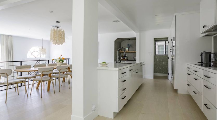 Photo of Cali Sunrise