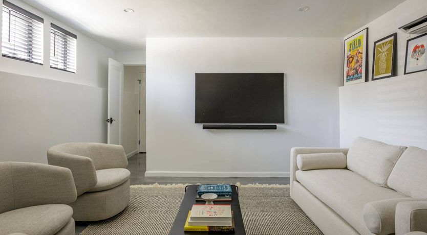 Photo of Cali Sunrise