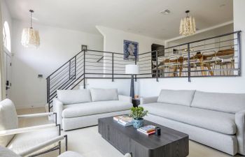 Cali Sunrise Holiday Home