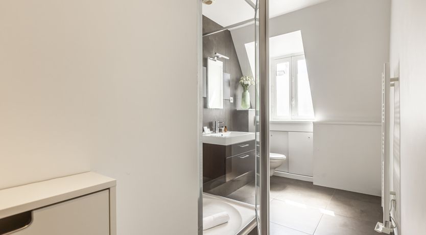 Photo of Gem in the Eighth