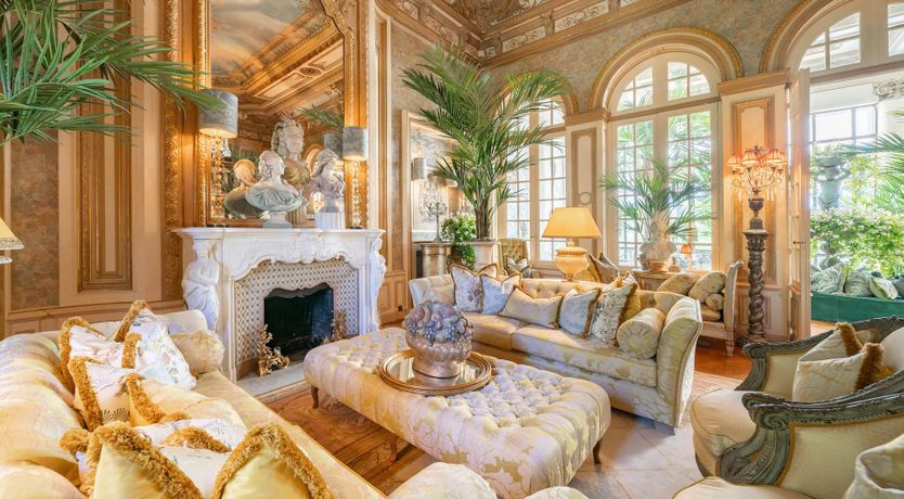 Photo of Cannes Elegance