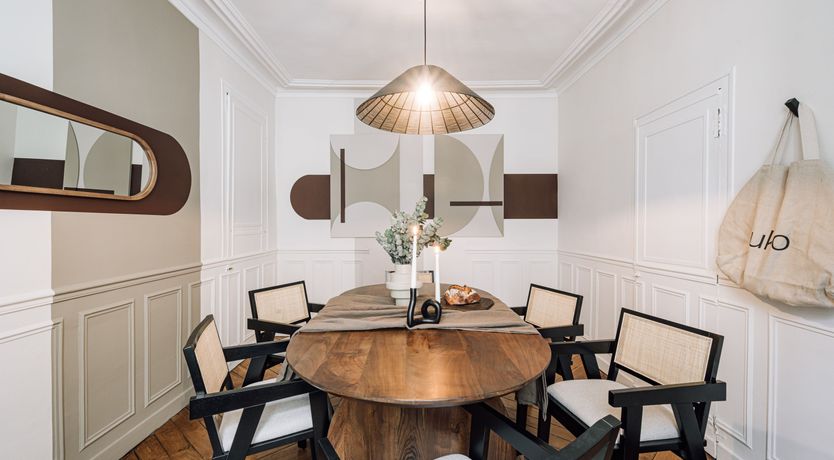 Photo of Gauche Glamour