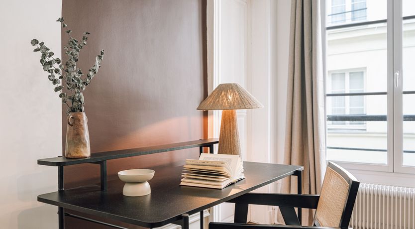 Photo of Gauche Glamour