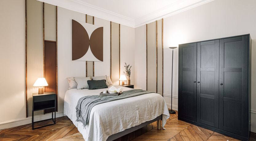 Photo of Gauche Glamour