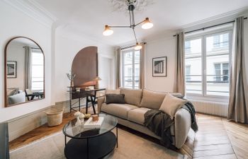 Gauche Glamour Holiday Home