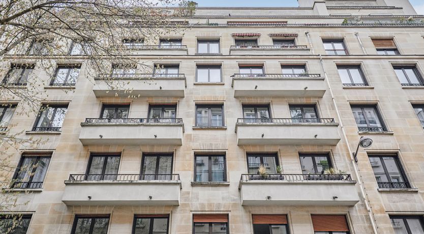 Photo of Elegant Embrace