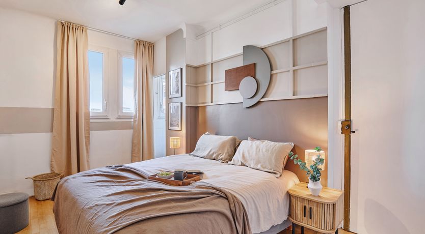 Photo of Elegant Embrace