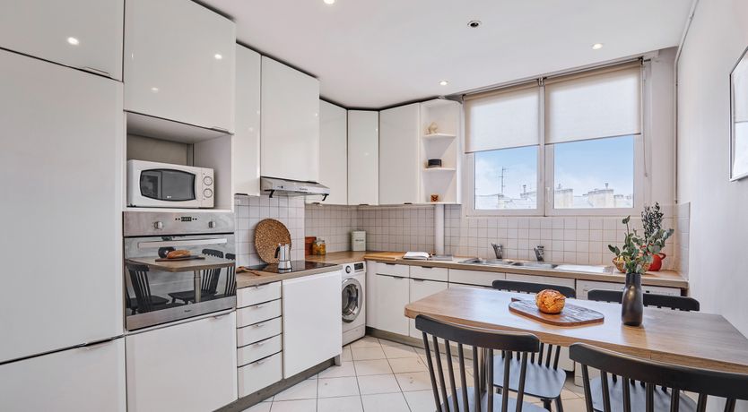 Photo of Elegant Embrace