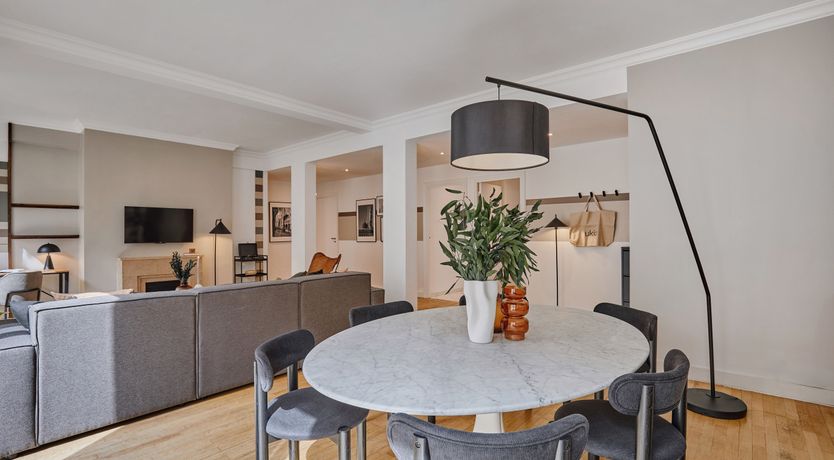 Photo of Elegant Embrace