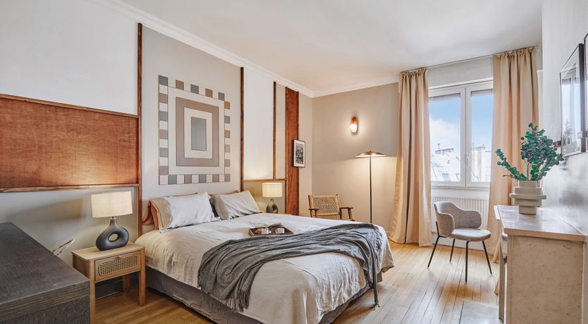 Photo of Elegant Embrace