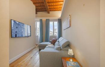The Pillars of Florence Holiday Home