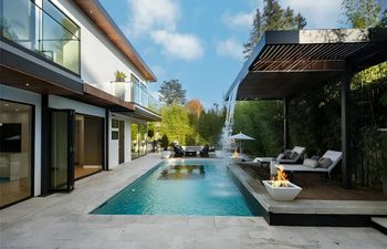 Quartz & Waterfalls Holiday Home