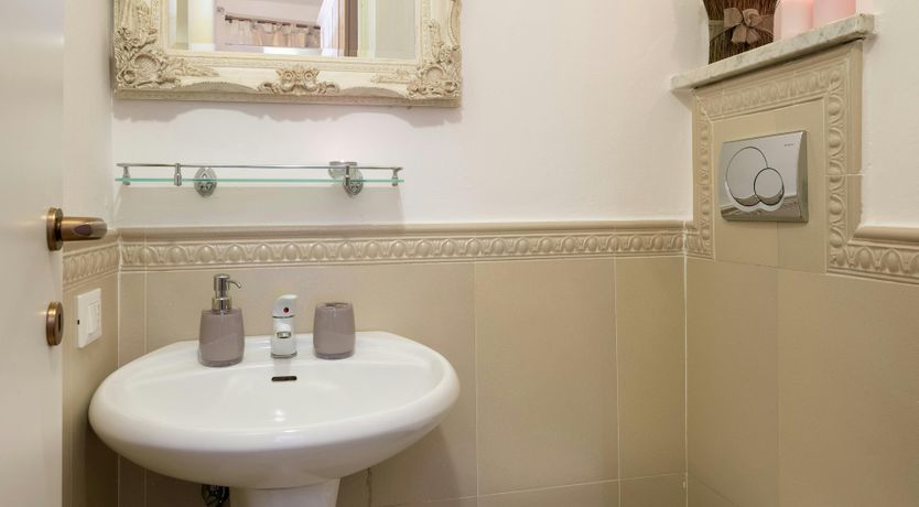 Photo of Dante's Love