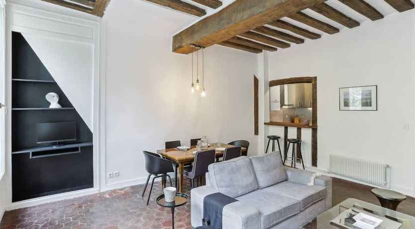 Photo of Paris Character