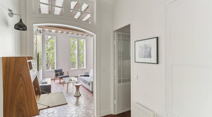 Photo of Paris Character