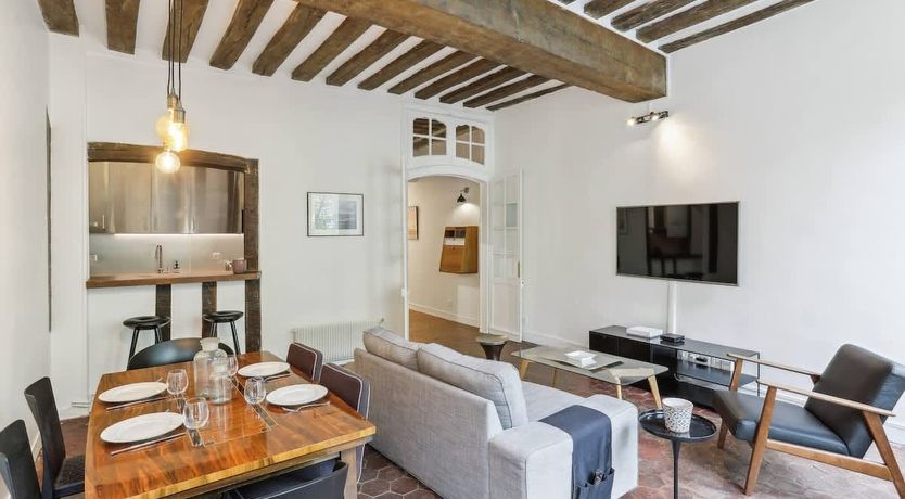 Photo of Paris Character