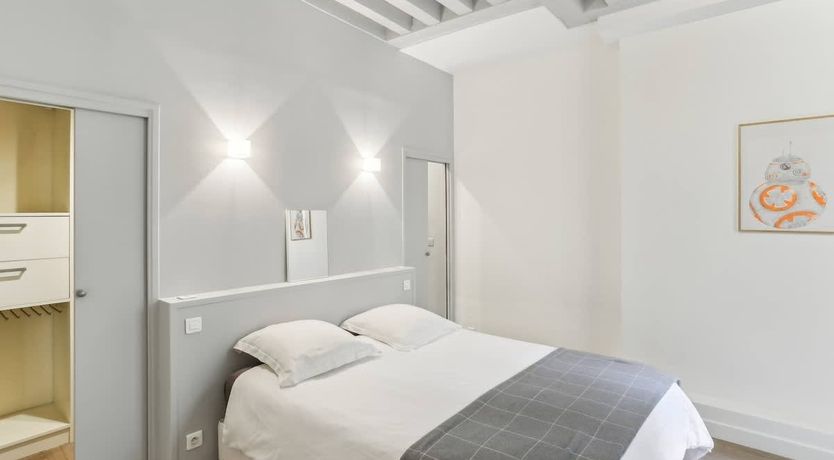 Photo of Paris Character