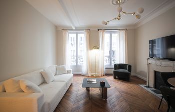 Charme Parisien Holiday Home