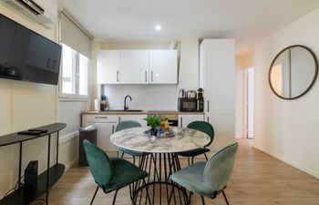 A Cocoon in Paris Holiday Home