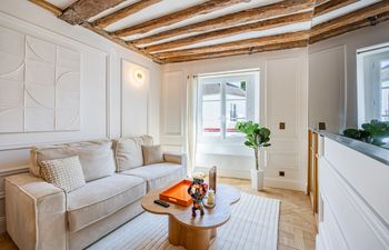 The History of Montmartre Holiday Home