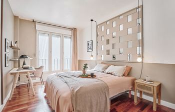 Opulent Serenity Holiday Home