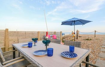 Driftwood Waves Holiday Home