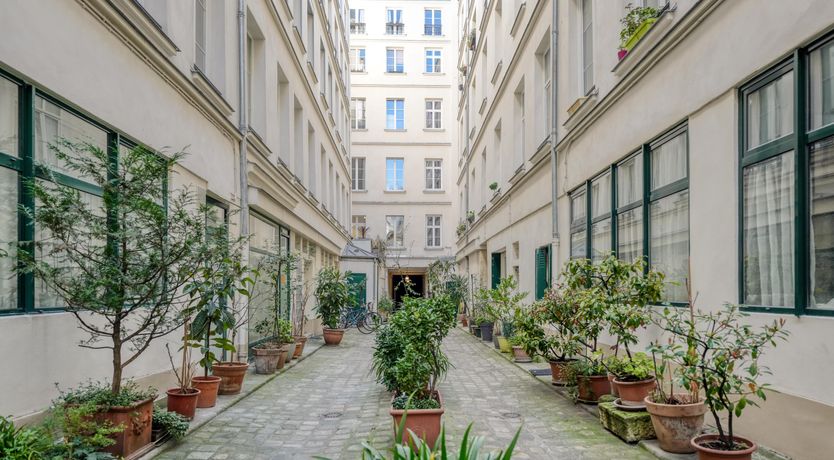 Photo of Haussmannian Masquerade