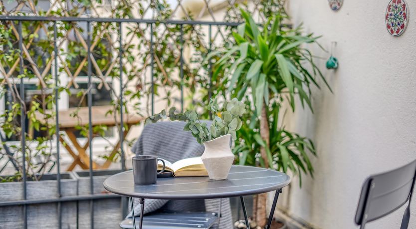 Photo of Haussmannian Masquerade