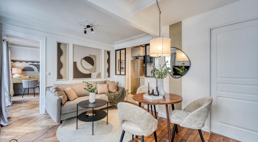 Photo of Haussmannian Masquerade