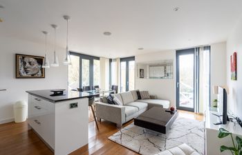 Artful Moments Holiday Home