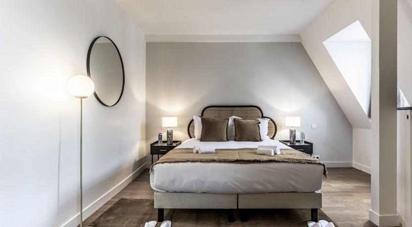 Photo of Elegant Perch