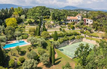 Riviera Serenity Holiday Home